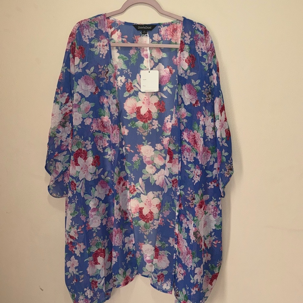NWT Davi & Dani Kimono